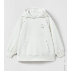 Zara girls “feel free and enjoy it”